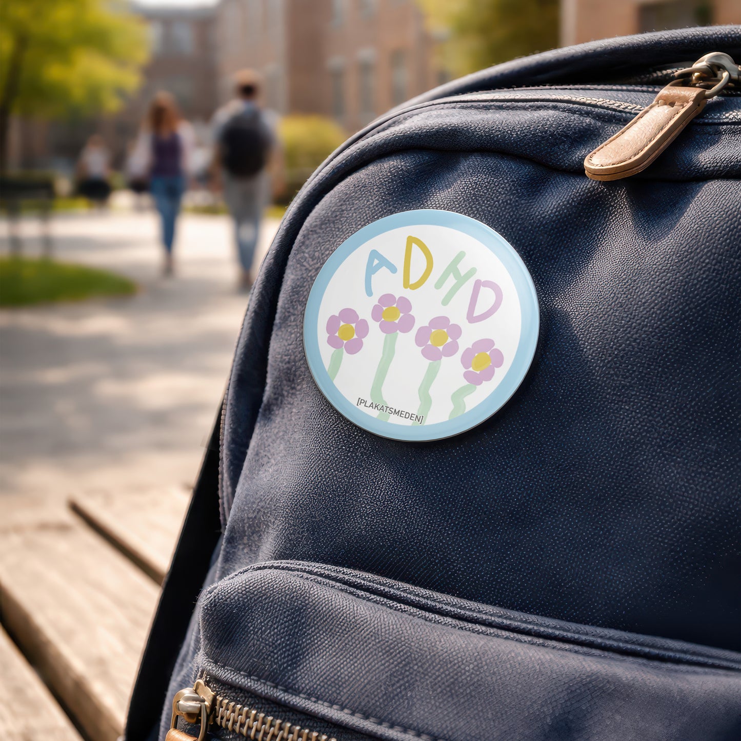 ADHD Badge med Blomster | Unik badge tegnet af børn